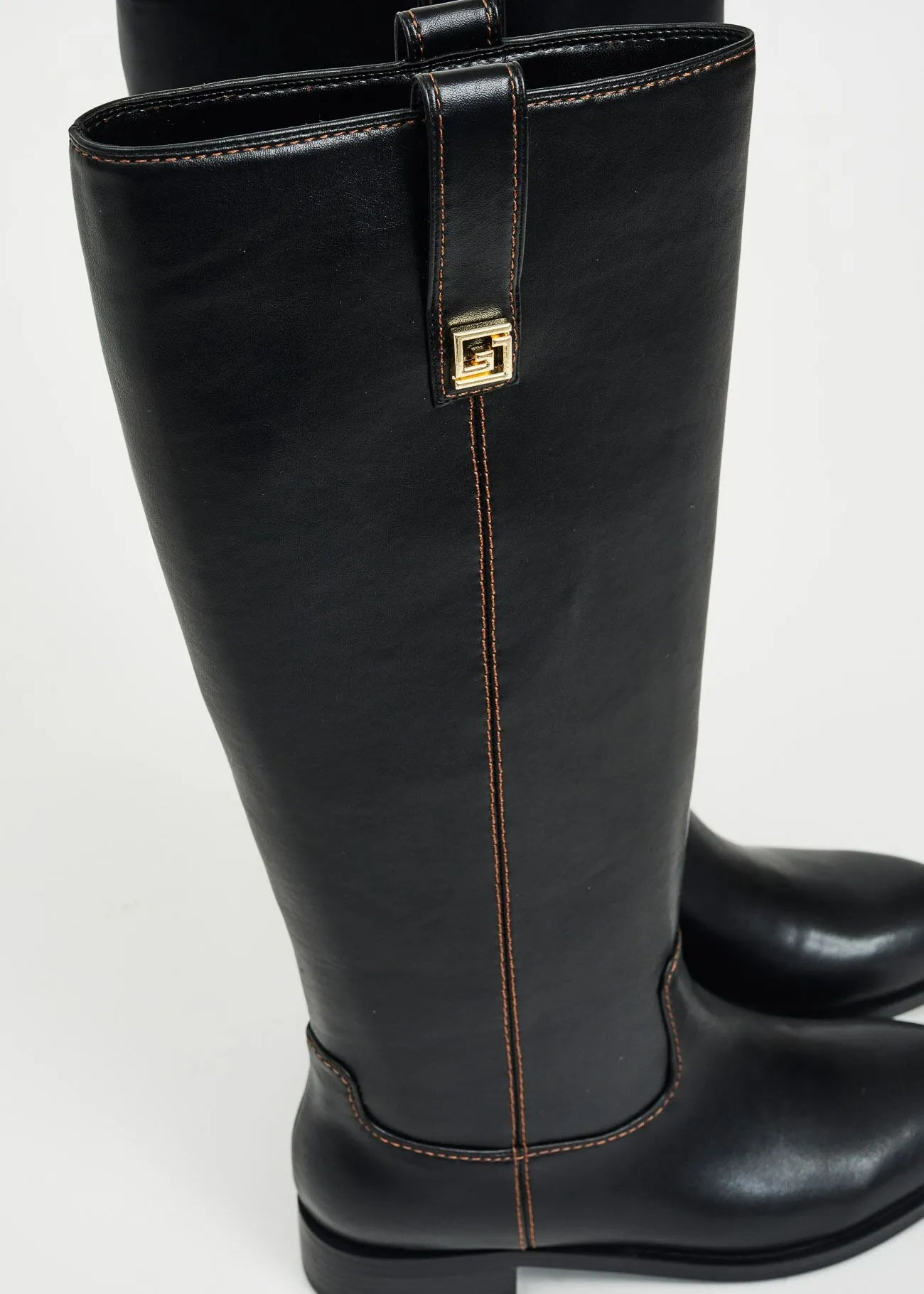 Gaudì black faux leather boots