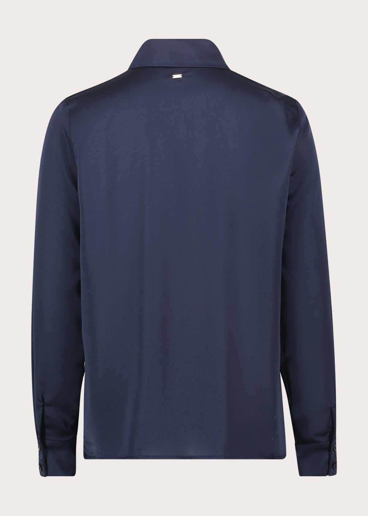 Camicia da donna con collana a catena