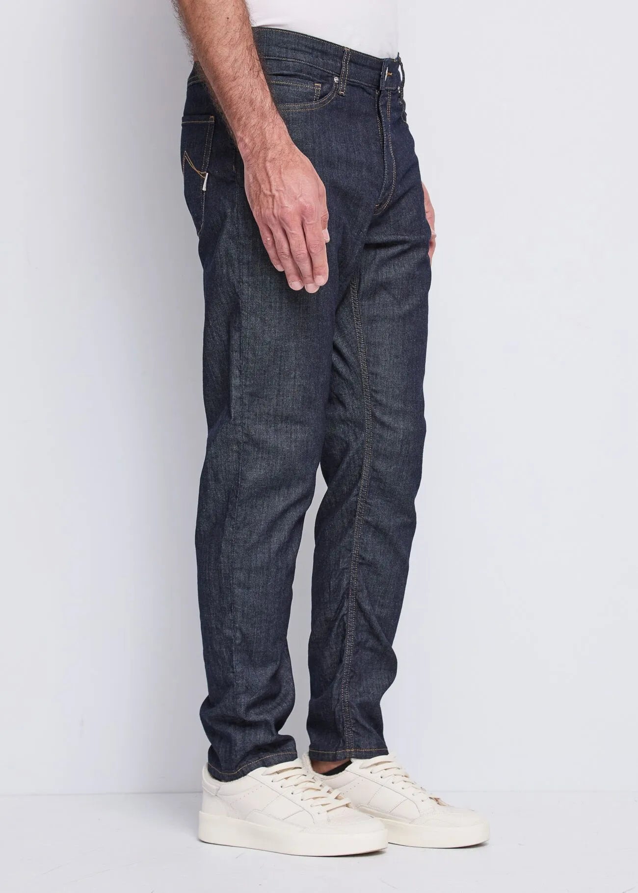 Jeans tapered in cotone Gaudì